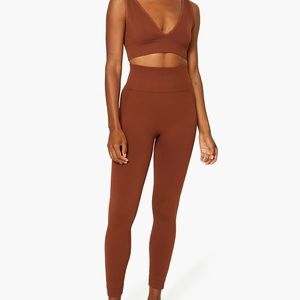 WeWoreWhat Active Set